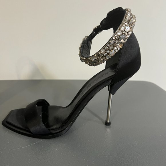 NWOT ALEXANDER MCQUEEN Crystal Strap Sandal in Black/Crystal/Silver (41.5) - Picture 3 of 9